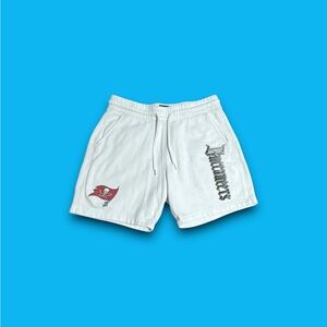 Tampa Bay Buccaneers NFL team apparel sweat shorts white men’s small
